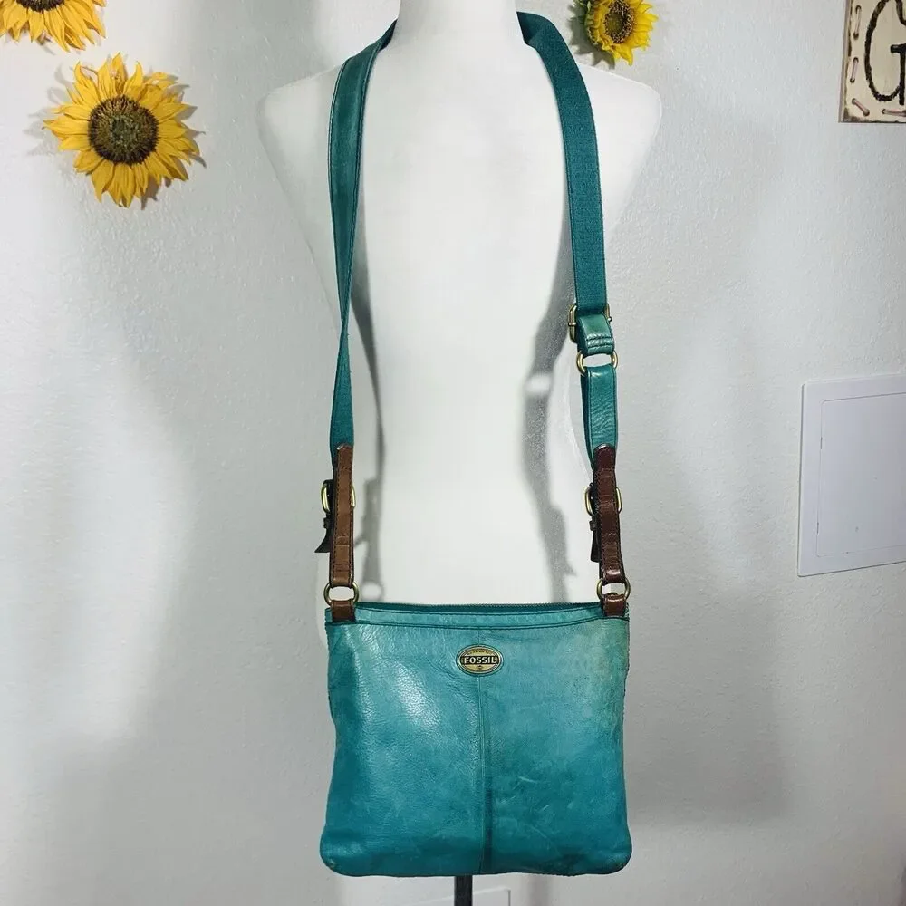 Fossil Explorer Crossbody Purse Teal Leather With 3 Zippers Purse